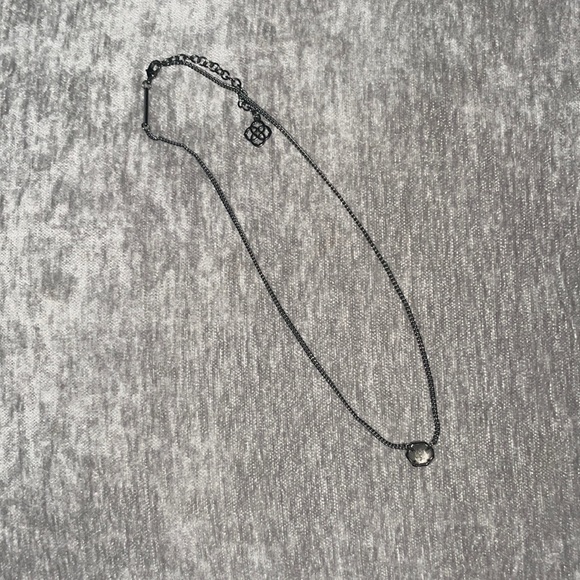 Kendra Scott necklace